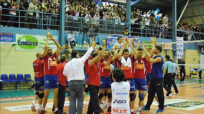 Στις ίδιες τιμές τα εισιτήρια για Φοίνικα Σύρου