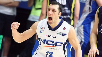 Κρατάει Ματσαρίνο η Καντού