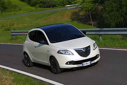 Tο νέο Lancia Ypsilon πάει για ψώνια...