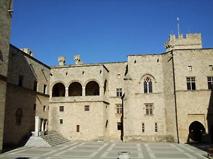 Με παρέμβαση Υπουργού ανοικτό το παλάτι των Μεγάλων Μαγίστρων