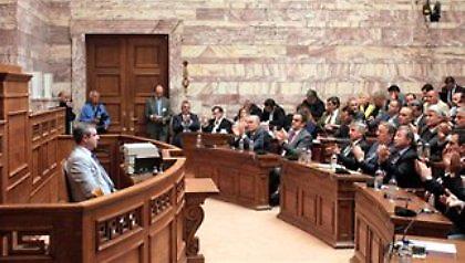 Σαμαράς: «Υπονομευτές της χώρας οι ξένοι που λένε ότι η Ελλάδα δεν θα τα καταφέρει»