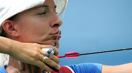 Η Ευαγγελία ανοίγει το… χορό