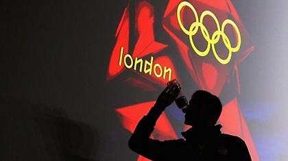 Τελετή έναρξης χωρίς Φελπς