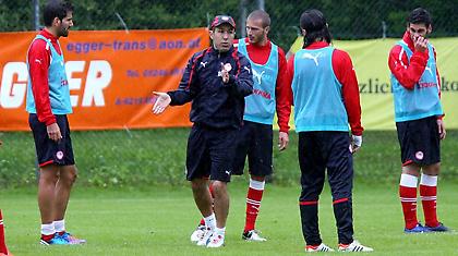 Θέλει ΟΠΩΣΔΗΠΟΤΕ αμυντικό χαφ!