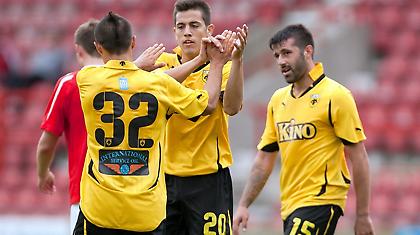 Στο τερέν η ΑΕΚ παλεύει, στα Σπάτα δεν παλεύεται…