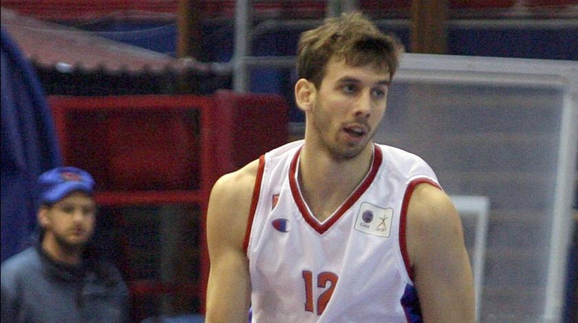 Μένει… Πλατεία ο Γιάνκοβιτς