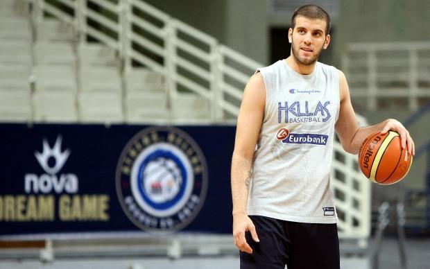 Όλοι… Πλατεία