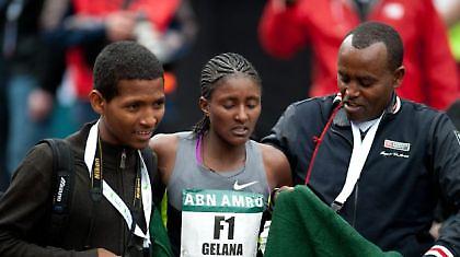 Έτρεξε προς τη δόξα