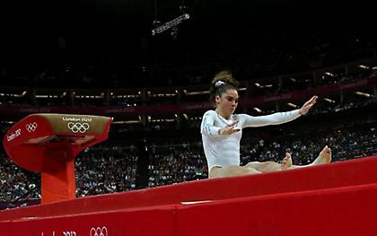 Προσγείωση με την… όπισθεν (video)