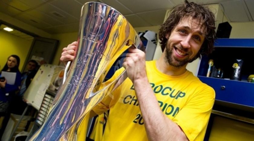 Ανανέωσε με Χίμκι ο Νίλσεν