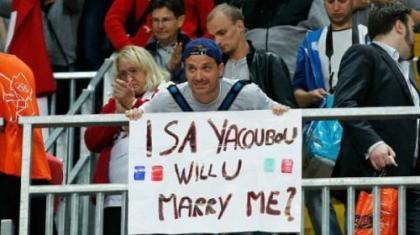 Προκρίθηκε και την παντρεύεται...