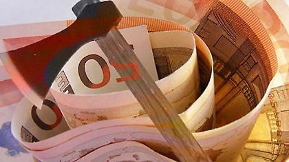 «Τσεκούρι» στις συντάξεις!