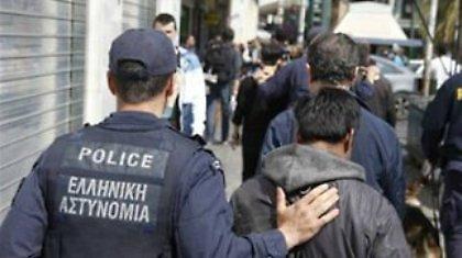 Κάτοικοι και επαγγελματίες του κέντρου κατά Διεθνούς Αμνηστίας