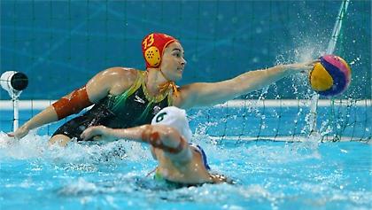 Σιγά μην έφευγαν με… άδεια χέρια