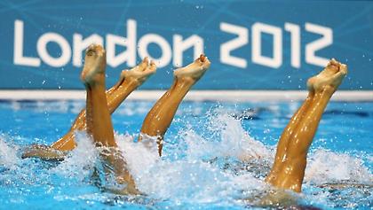 Ξανά το ίδιο… παρεάκι στο βάθρο