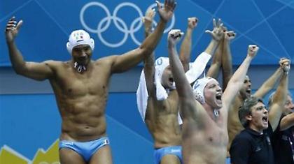 Τελικός για «σκουάντρα ατζούρα»