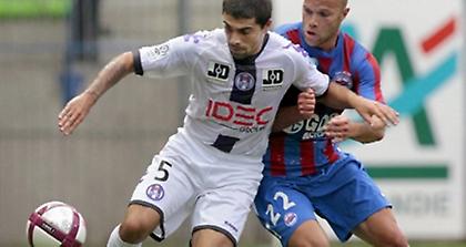 Ναι, ο ένας μας ξινίζει κι ο άλλος μας βρομάει!