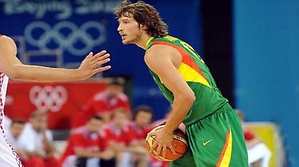 Έπαιξε…μπουνιές ο Γιασάιτις