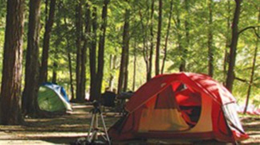 Γαλλία: Κακοποιούσε σεξουαλικά ανήλικα κορίτσια σε κάμπινγκ