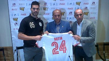 Αμυντική ενίσχυση για Σεβίλλη