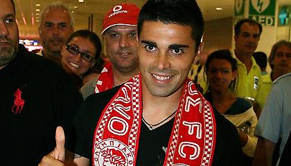 Μασάδο και ακολουθεί Κοντρέρας