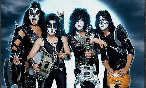 Απέκλεισε reunion των αυθεντικών μελών των Kiss ο Stanley