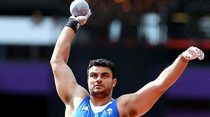 «Μας στηρίζουν οι… γονείς μας»