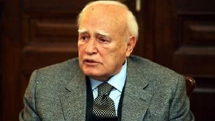 «Θα έρθουν καλύτερες ημέρες για το ελληνικό λαό»