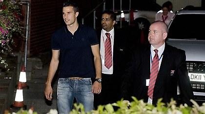 Φαν Πέρσι: «Τιμή μου η Μάντσεστερ Γιουνάιτεντ»