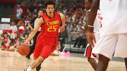 «Δεν φεύγει ακόμα ο Γκουό»