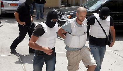 «Σκούπισαν» τη γιάφκα μετά τη σύλληψη Θεοφίλου