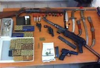 Βρέθηκε μικρό οπλοστάσιο σε σπίτι στην Αχαΐα