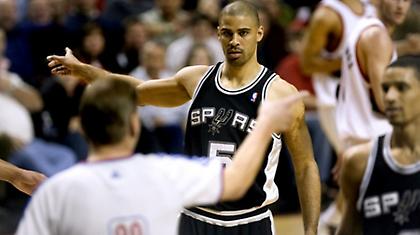 Επέστρεψε στους Σπερς ο Ουντόκα