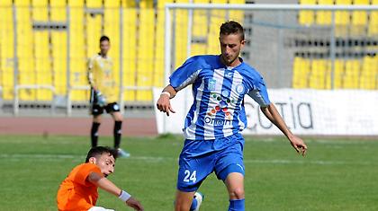 Παρουσιάζει Λιαπάκη, Βοσνιάδη