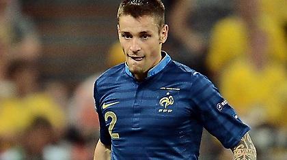 «Δεν πάει στη Ρεάλ ο Ντεμπισί»