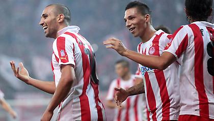 «Δένει» και τους πέντε