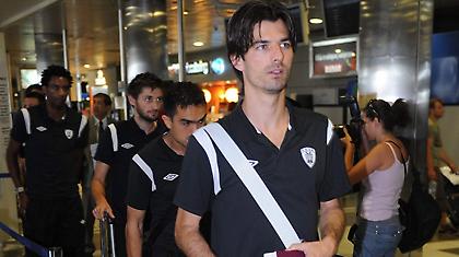 Βιβιάν: «Ψηλά το κεφάλι»