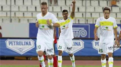 Το ντέρμπι «βάφτηκε» κίτρινο