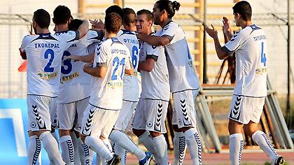 Κόντρα και στην παράδοση