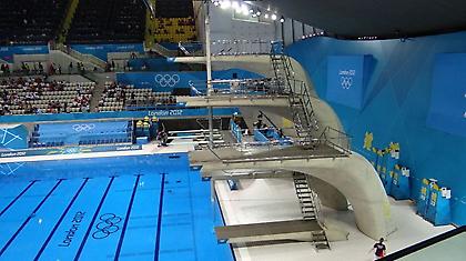 Ένας στους δύο προχωρά