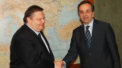 Θέμα Σαμαρά βάζει το ΠΑΣΟΚ