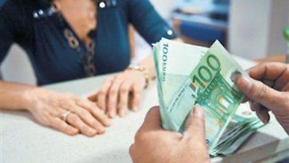 Μειωμένα τα επιτόκια των καταθέσεων τον Ιούλιο