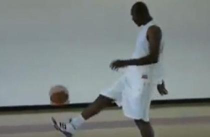 Ο Χακίμ Ολάζουον θυμίζει Ρασίντ Γιεκινί (Video)