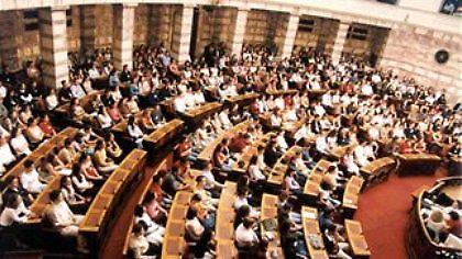 Στη Βουλή διαβιβάζεται η υπόθεση Ρουμελιώτη