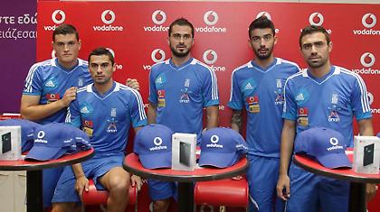 Σύνθημα νίκης από τους διεθνείς