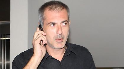 Συνάντηση Μώραλη με φωτορεπόρτερ