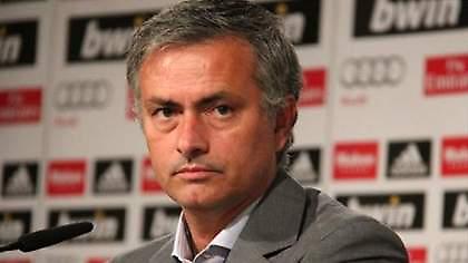 «Βλέπει» ανταγωνιστική τη Γιουβέντους ο Μουρίνιο