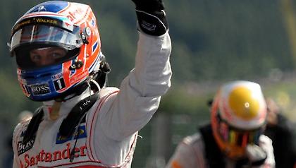 Μπάτον: «Δεν νομίζω ότι θα φύγει ο Χάμιλτον»