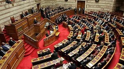 Κυβερνητικό «στοπ» στις προσλήψεις... ημετέρων