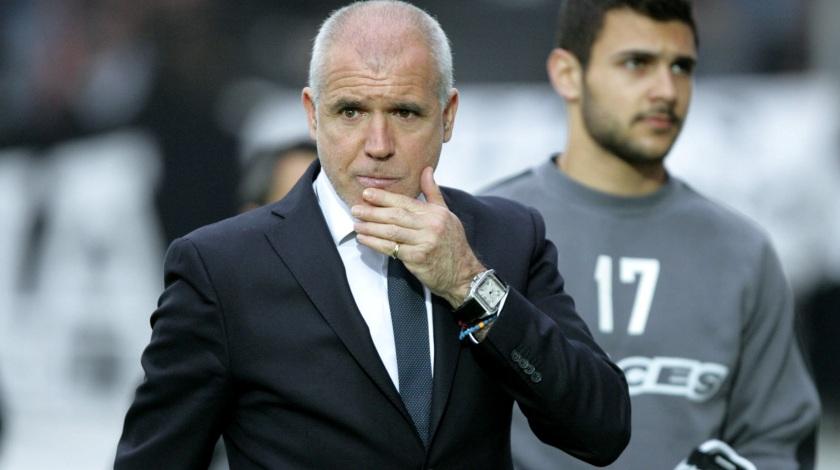 Δεν ησυχάζει ούτε στα ρεπό ο «Αναστό»